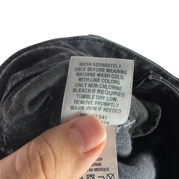 L.L. Bean 2 Pairs Women's 14 Black True Shape Classic Fit Straight Leg Jeans - Picture 5 of 8